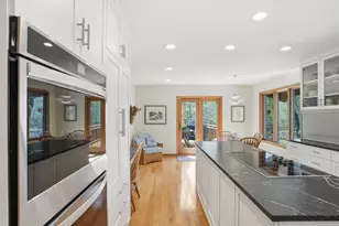 985 Cliff Rd, Eagan, MN 55123 - Photo 19