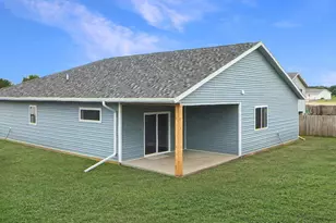 503 Darlene Dr, Marshall, MN 56258 - Photo 7