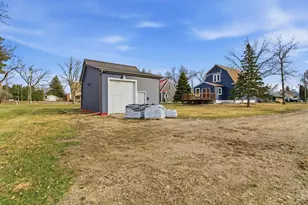 201 Dakota Ave NE, Pennock, MN 56279 - Photo 3