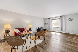 1426 McNally Dr, Winona, MN 55987 - Photo 5