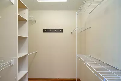 8106 Dakota Lane, Chanhassen, MN 55317 - Photo 13