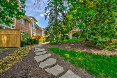 552 Summit Avenue, Saint Paul, MN 55102 - Photo 29