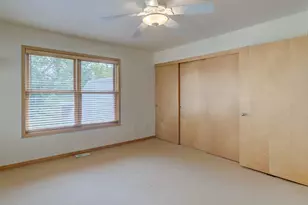 552 Summit Ave, Saint Paul, MN 55102 - Photo 25