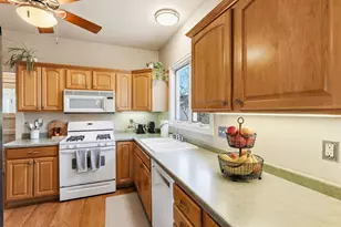 1786 Juliet Ave, Saint Paul, MN 55105 - Photo 9