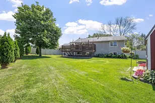 10600 Wyoming Road S, Bloomington, MN 55438 - Photo 9