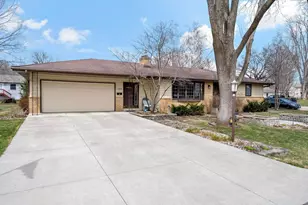 1254 Prairie St, Chaska, MN 55318 - Photo 1
