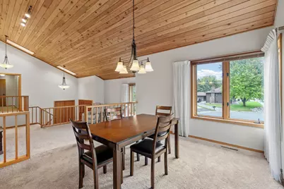 8524 Park Knoll Circle, Bloomington, MN 55438 - Photo 21