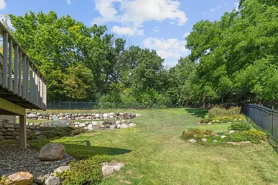 8524 Park Knoll Circle, Bloomington, MN 55438 - Photo 11