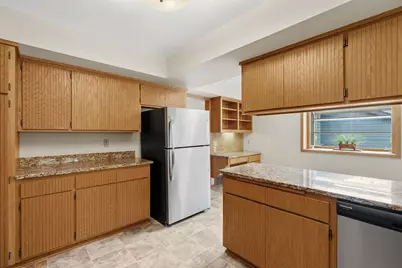 8524 Park Knoll Circle, Bloomington, MN 55438 - Photo 25