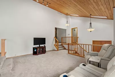 8524 Park Knoll Circle, Bloomington, MN 55438 - Photo 19
