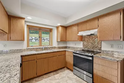 8524 Park Knoll Circle, Bloomington, MN 55438 - Photo 3
