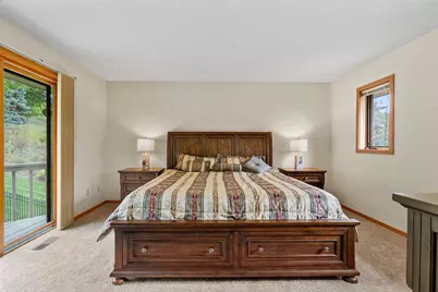 8524 Park Knoll Circle, Bloomington, MN 55438 - Photo 9
