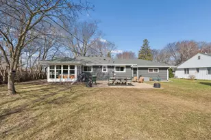 6351 Dogwood Ave, Chanhassen, MN 55331 - Photo 25