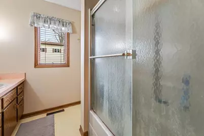 912 2nd St NW, Waseca, MN 56093 - Photo 13