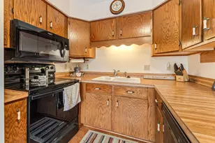 912 2nd St NW, Waseca, MN 56093 - Photo 9