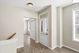 5818 Prairie Ridge Dr, Shoreview, MN 55126 - Photo 3