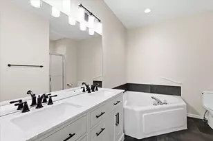 5818 Prairie Ridge Dr, Shoreview, MN 55126 - Photo 29