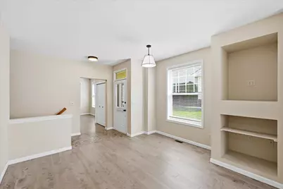 5818 Prairie Ridge Drive, Shoreview, MN 55126 - Photo 5
