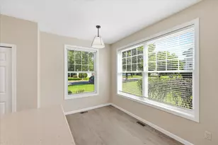 5818 Prairie Ridge Dr, Shoreview, MN 55126 - Photo 21