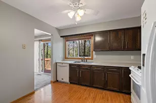 1735 Walnut Ln, Eagan, MN 55122 - Photo 3