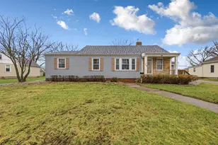 718 3rd St SW, Waseca, MN 56093 - Photo 3