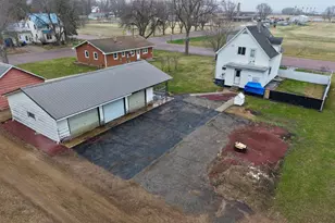736 Cedar Ave, Westbrook, MN 56183 - Photo 3