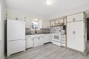 1586 Pacific St, Saint Paul, MN 55106 - Photo 9