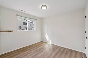 1586 Pacific St, Saint Paul, MN 55106 - Photo 21