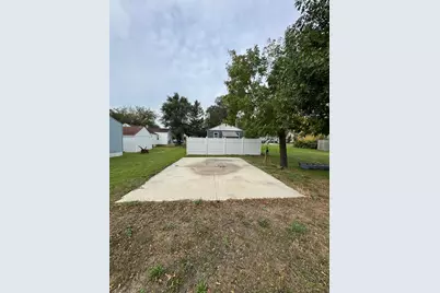 604 9th Street N, Wahpeton,  58075 - Photo 21