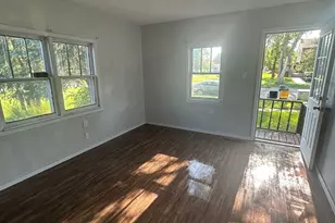 604 9th St N, Wahpeton,  58075 - Photo 5