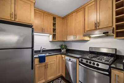 4820 Park Commons Drive #221, Saint Louis Park, MN 55416 - Photo 3