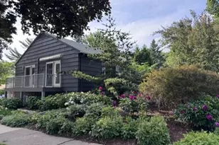 1131 Davern St, Saint Paul, MN 55116 - Photo 1