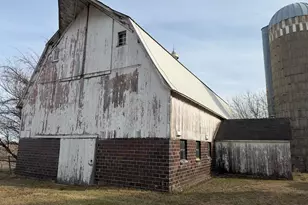 16612 670th Ave, Alden, MN 56009 - Photo 7