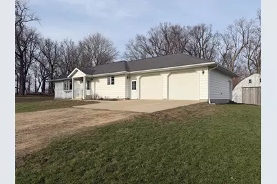 16612 670th Avenue, Alden, MN 56009 - Photo 1