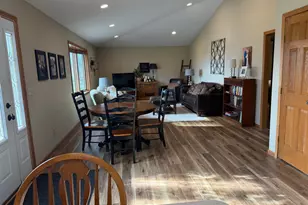 16612 670th Ave, Alden, MN 56009 - Photo 11