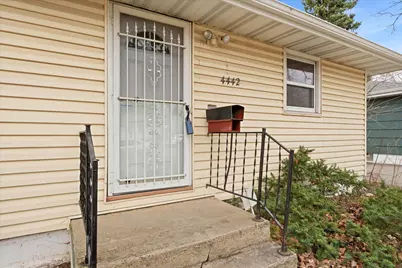 4442 Toledo Avenue N, Robbinsdale, MN 55422 - Photo 3