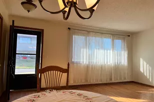 552 Donegal Cir, Shoreview, MN 55126 - Photo 3