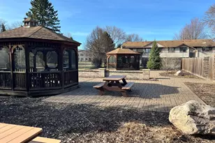 552 Donegal Cir, Shoreview, MN 55126 - Photo 15