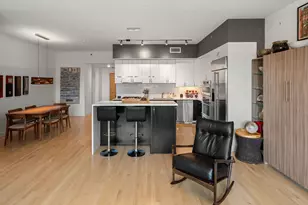 1120 S 2nd St, Minneapolis, MN 55415 - Photo 9