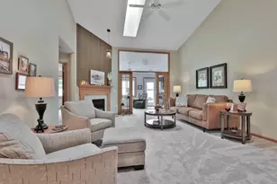 7572 Newbury Rd, Woodbury, MN 55125 - Photo 1