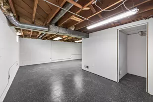 121 Roselawn Ave E, Maplewood, MN 55117 - Photo 23