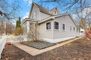 1569 Race St, Saint Paul, MN 55102 - Photo 25