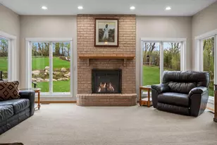 9376 Wedgewood Dr, Woodbury, MN 55125 - Photo 11