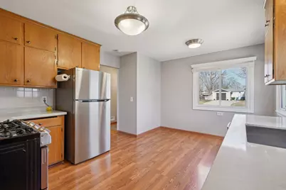 6731 Plymouth Avenue N, Golden Valley, MN 55427 - Photo 9