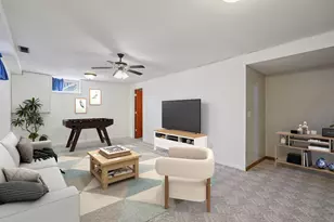 6731 Plymouth Ave N, Golden Valley, MN 55427 - Photo 17