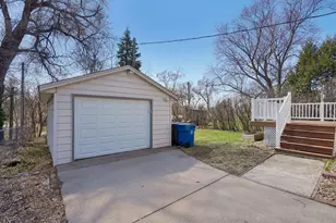 6731 Plymouth Ave N, Golden Valley, MN 55427 - Photo 25