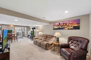 4023 Hadley Ave N, Oakdale, MN 55128 - Photo 21