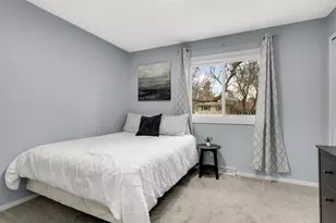 9724 Jackson St NE, Blaine, MN 55434 - Photo 17