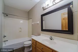 3959 Arlington Dr, Woodbury, MN 55129 - Photo 35