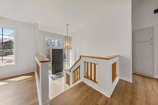 1055 W County Rd D, Shoreview, MN 55126 - Photo 9